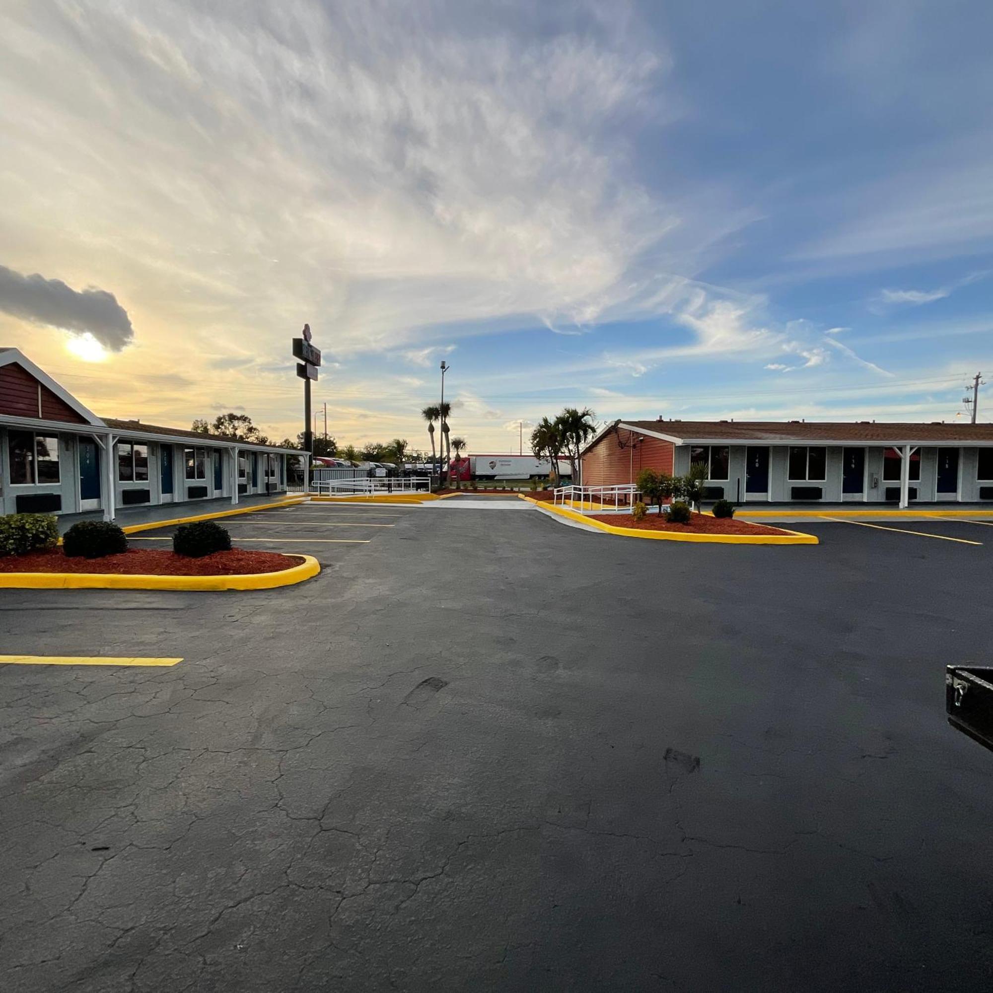 Knights Inn Пунта Горда Екстериор снимка